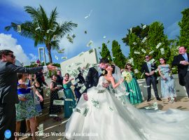 沖縄の結婚式はご祝儀相場は1万円？親族は？地元or県外の場合も解説