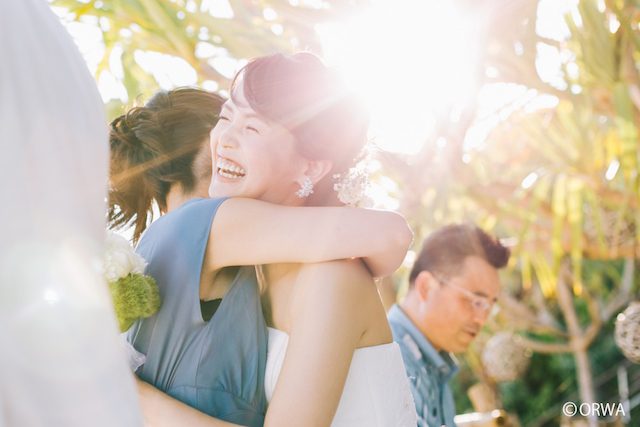 沖縄でリゾ婚を挙げるにはどうすればいいの？式場探しから準備まで