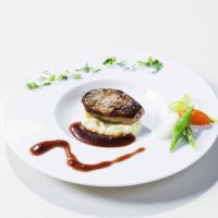 シェフ渾身のフレンチコース料理でおもてなし