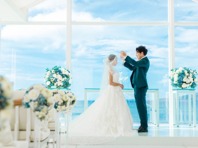 沖縄の人気結婚式場のチャペルウェディングを紹介 Ainowa沖縄リゾートウェディング